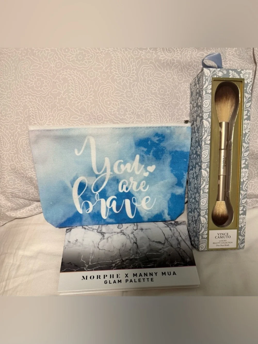 Morphe Glam Palette Set with beauty pouch and Vince Camuto duo makeup brush! NEW